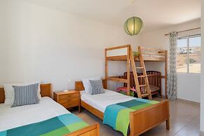 Beach House for Vacation - H2ome