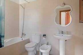 Beach House for Vacation - H2ome