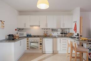 Beach House for Vacation - H2ome