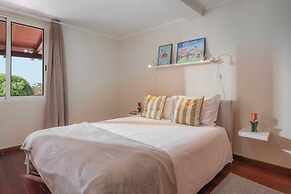Apartment With Garden - Casa Frangipani