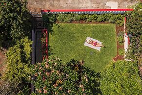 Apartment With Garden - Casa Frangipani