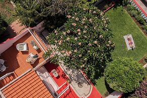 Apartment With Garden - Casa Frangipani