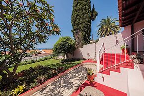Apartment With Garden - Casa Frangipani