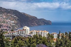 Funchal Holidays, sea View - Barreiros III