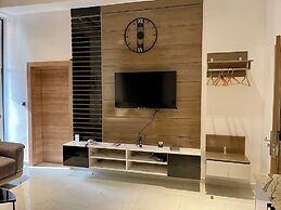 Lisa Suites