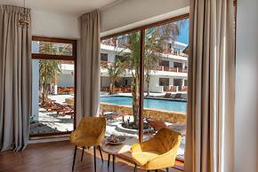 S&S Hotel