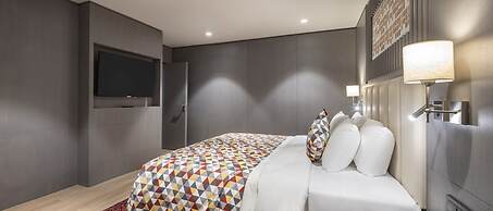 Ramada Plaza By Wyndham Batumi