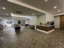 Leaf River Suites