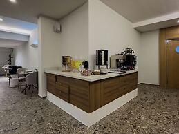 Leaf River Suites