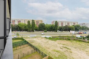 Bright & Modern Apartment by Renters