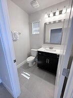 Balmoral Resort-164aa 6 Bedroom Home by RedAwning