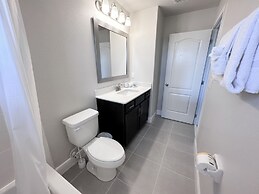 Balmoral Resort-164aa 6 Bedroom Home by RedAwning