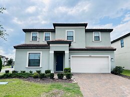 Balmoral Resort-164aa 6 Bedroom Home by RedAwning