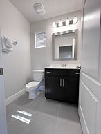 Balmoral Resort-164aa 6 Bedroom Home by RedAwning