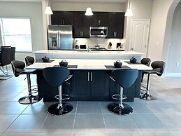 Balmoral Resort-164aa 6 Bedroom Home by RedAwning