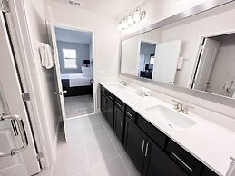 Balmoral Resort-164aa 6 Bedroom Home by RedAwning