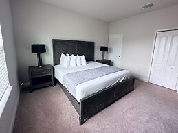 Balmoral Resort-164aa 6 Bedroom Home by RedAwning