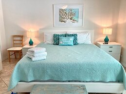 Heliconia House 2 Bedroom Villa by RedAwning