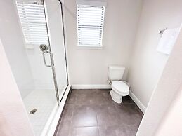 Balmoral Resort-195mcv 4 Bedroom Home by RedAwning