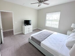 Balmoral Resort-195mcv 4 Bedroom Home by RedAwning