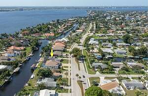 Awesome Location with Dock, Pool, Bicycles & Kayaks by RedAwning