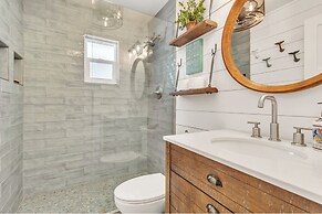 Awesome Location with Dock, Pool, Bicycles & Kayaks by RedAwning