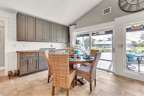 Awesome Location with Dock, Pool, Bicycles & Kayaks by RedAwning