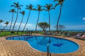 Kihei Beach #504 1 Bedroom Condo by RedAwning