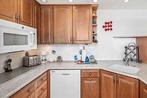 Kihei Beach #504 1 Bedroom Condo by RedAwning