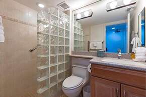 Kihei Beach #504 1 Bedroom Condo by RedAwning
