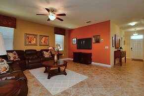 Resort Community, Large Private Pool, Free Wifi, Game Room, No Rear Ne