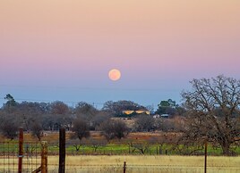 Hollmig Moon View 1 Bedroom Cabin by Redawning