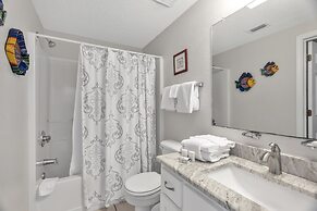 Stunning Oceanfront Condo With Resort Amenities 3 Bedroom Condo by Red