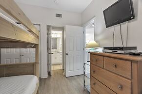 Stunning Oceanfront Condo With Resort Amenities 3 Bedroom Condo by Red