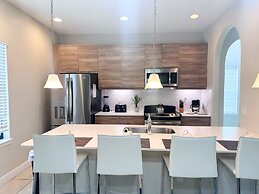 Balmoral Resort-195al 3 Bedroom Home by RedAwning