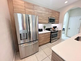 Balmoral Resort-195al 3 Bedroom Home by RedAwning