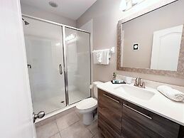 Balmoral Resort-195al 3 Bedroom Home by RedAwning