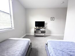 Balmoral Resort-195al 3 Bedroom Home by RedAwning