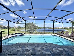 Balmoral Resort-194kb 6 Bedroom Home by RedAwning