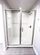 Balmoral Resort-200kb 6 Bedroom Home by RedAwning