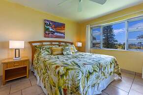 Menehune Shores #423 2 Bedroom Condo by RedAwning