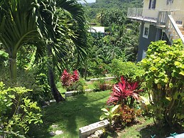 Serenity 2-bed Apartment in Port Antonio