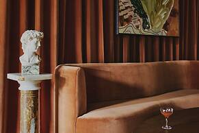 Locke Am Platz Zurich