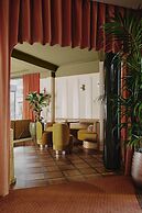 Locke Am Platz Zurich