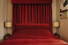 Locke Am Platz Zurich