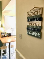 Cosy Coach House Garden Apt by the Sea Res Parking