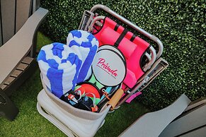 Privada Stays - Private Pools & Colorful-Chic Boutique Hotel