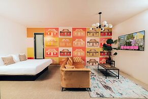 Privada Stays - Private Pools & Colorful-Chic Boutique Hotel