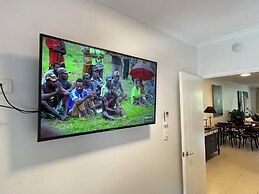 Tropical Luxe Apartment