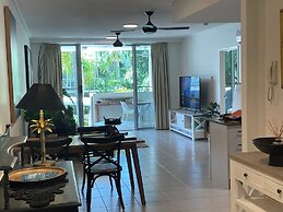 Tropical Luxe Apartment